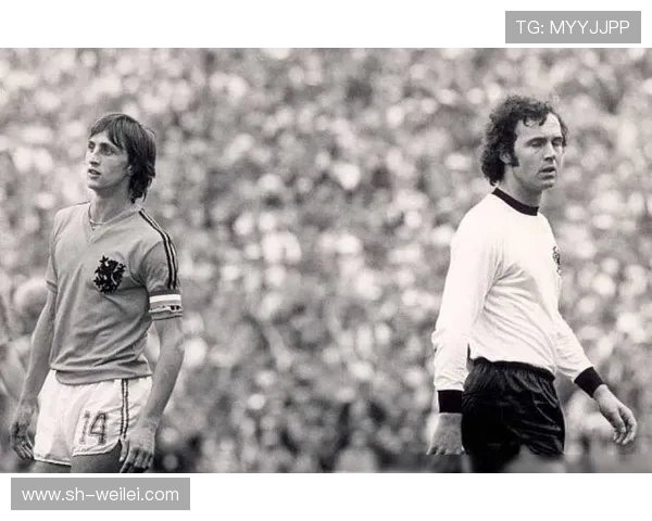 约翰克鲁伊夫如何以足球智慧改变世界足坛的技战术格局