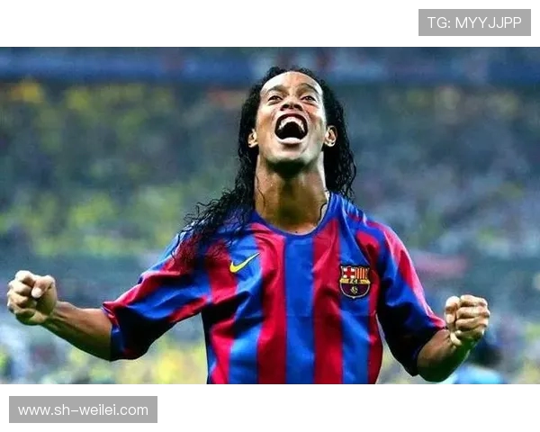 罗纳尔迪尼奥传奇生涯回顾从街头天才到绿茵艺术大师的辉煌历程 罗纳尔迪尼奥传奇生涯回顾从街头天才到绿茵艺术大师的辉煌历程