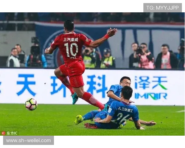 2016年7月17日申花与上港的激烈对决回顾与精彩瞬间分析
