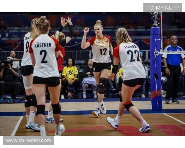 中国女排与俄罗斯女排精彩对决回放分析赛场上的激烈瞬间与战术较量