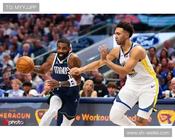 勇士与独行侠对决库里展现王者风范引领球队争夺胜利